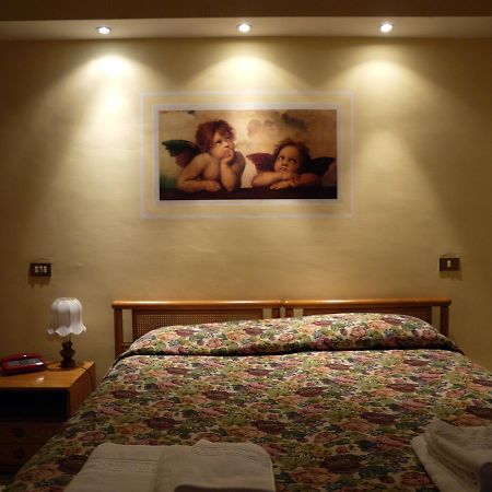Pensione Lidia San Salvo Buitenkant foto